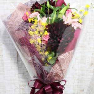 レッド系ワンサイドブーケ